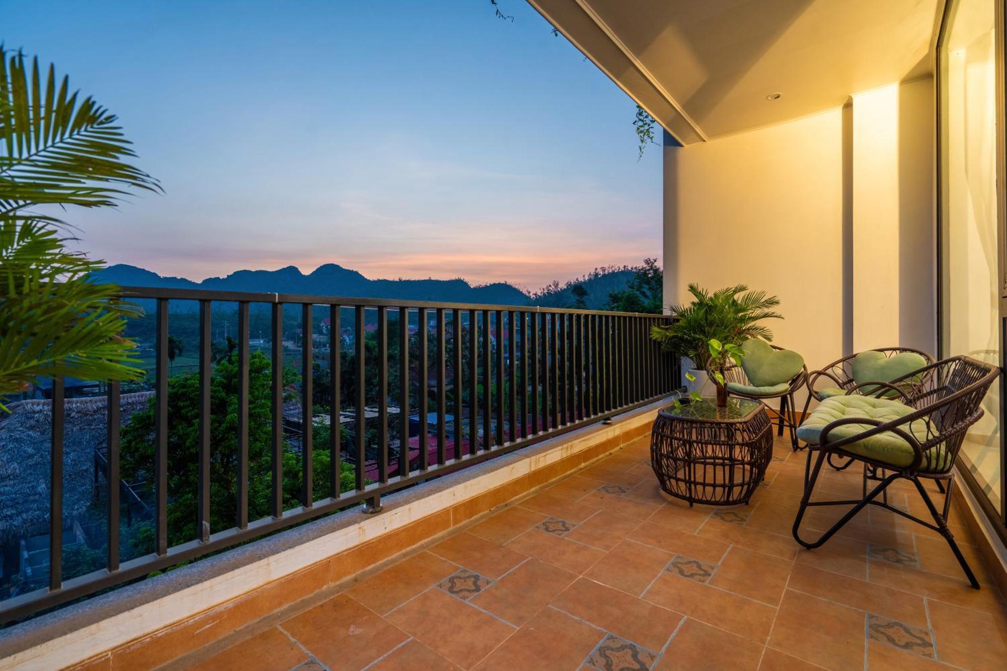 Rocky Mountain Homestay Cat Ba Xuan Dam Buitenkant foto